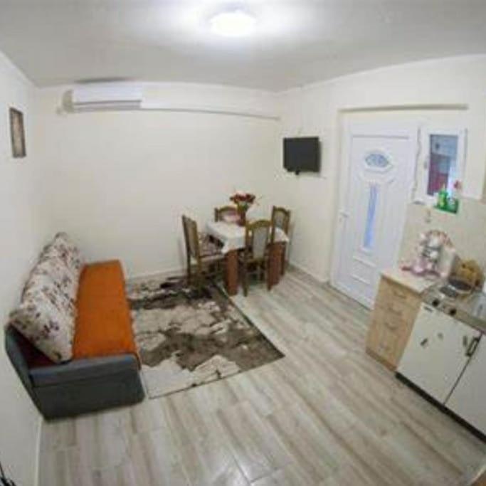 Apartmani Miro Τρέμπινιε Εξωτερικό φωτογραφία